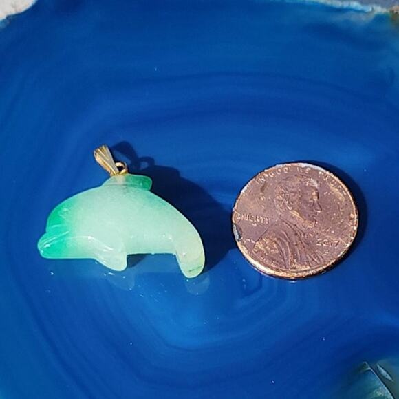Vintage Polished Jadeite Etched Dolphin Pendant Charm - Picture 9 of 10